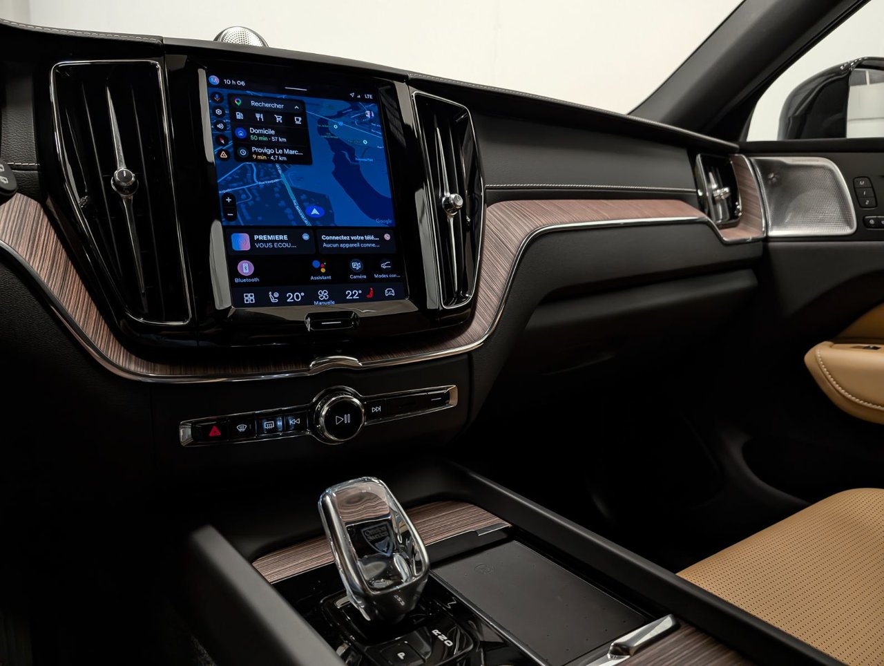 2022 Volvo XC60 B5 AWD Momentum-13