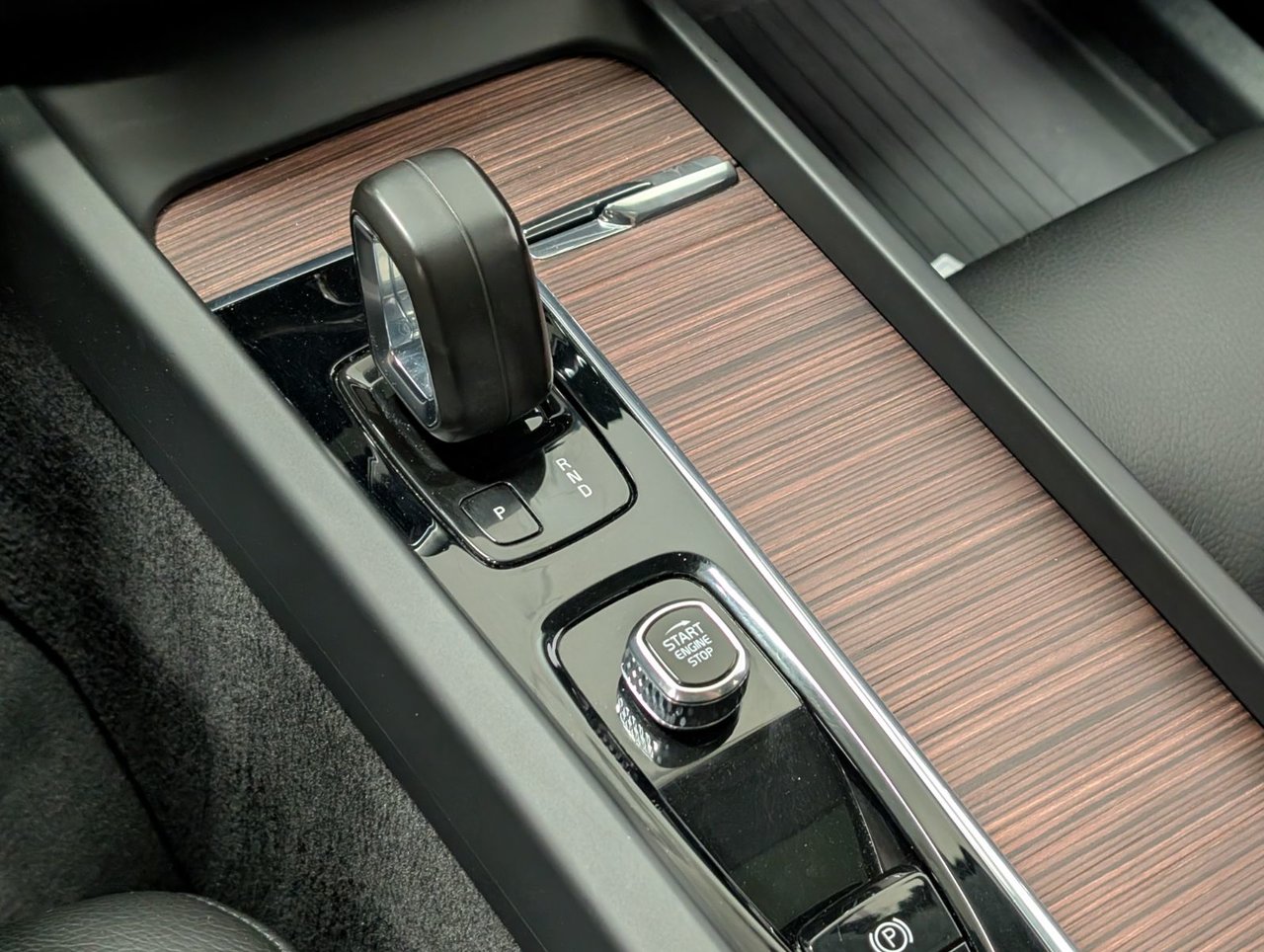 Volvo XC60 Recharge Inscription Expression 2022-13