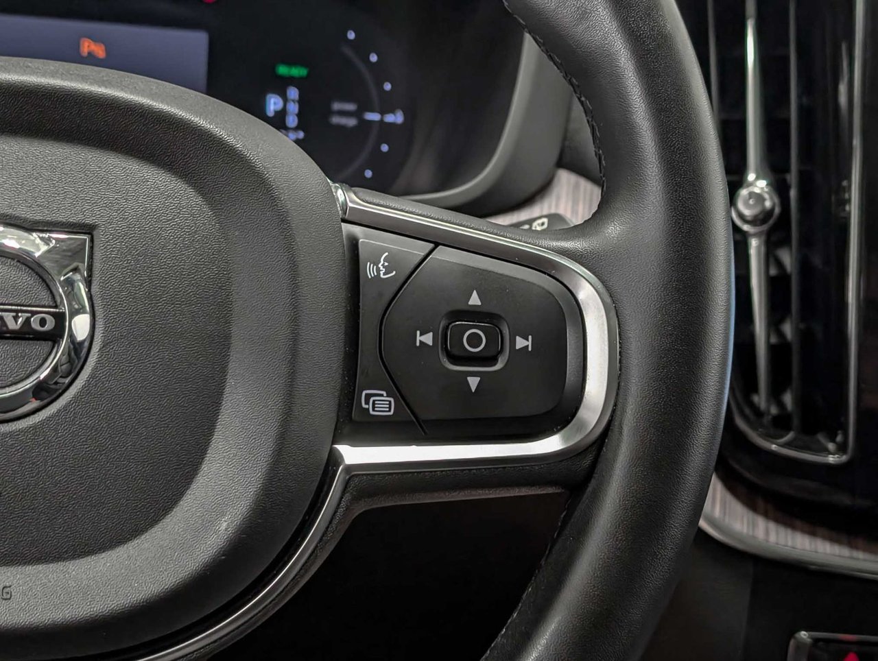 Volvo XC60 Recharge Inscription 2022-19
