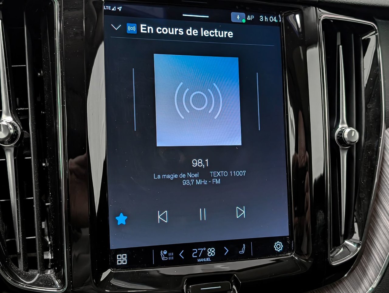 2023 Volvo XC60 B6 AWD Plus - Bright-14