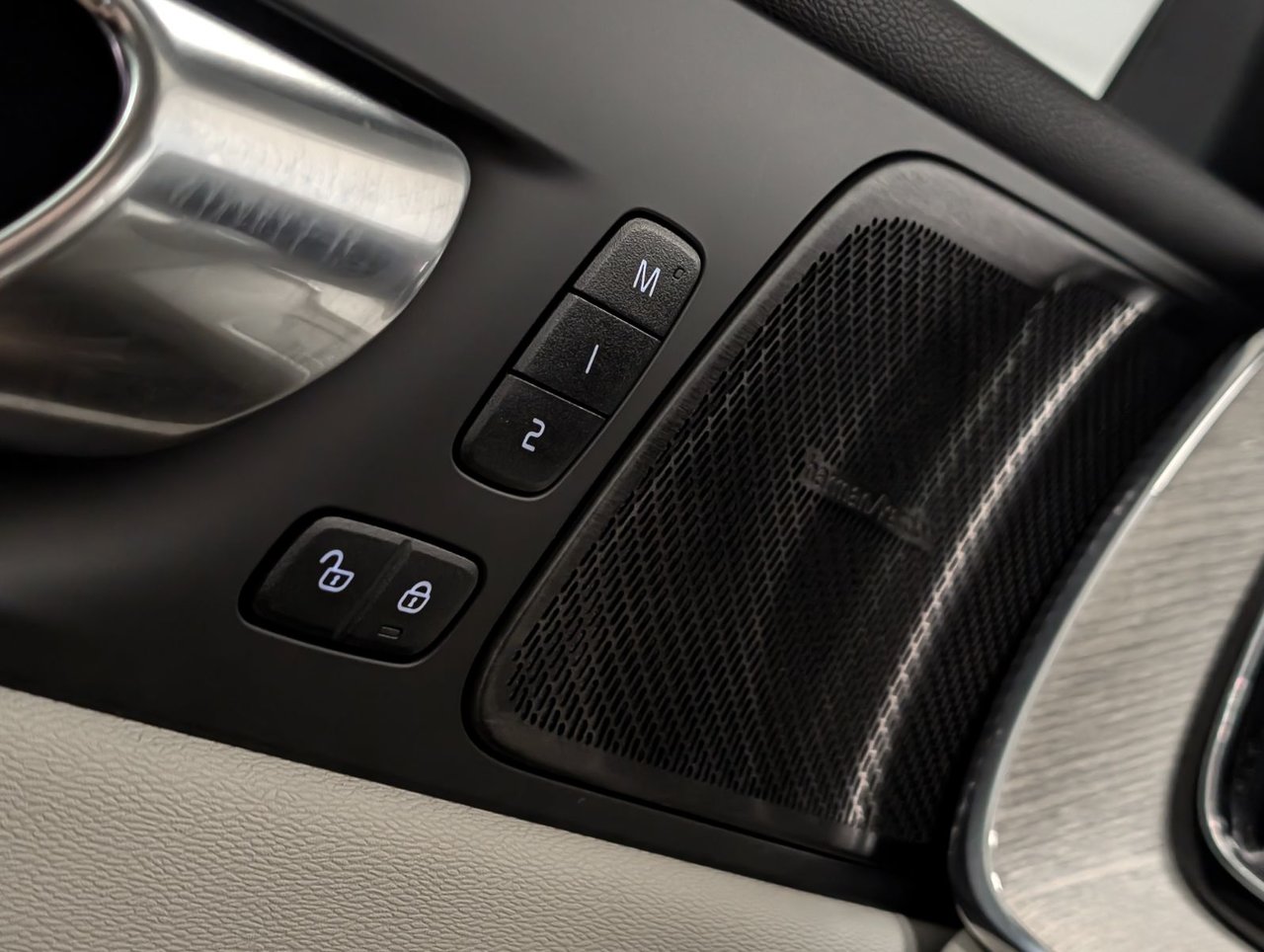 Volvo XC60 B6 AWD Plus - Dark 2023-23