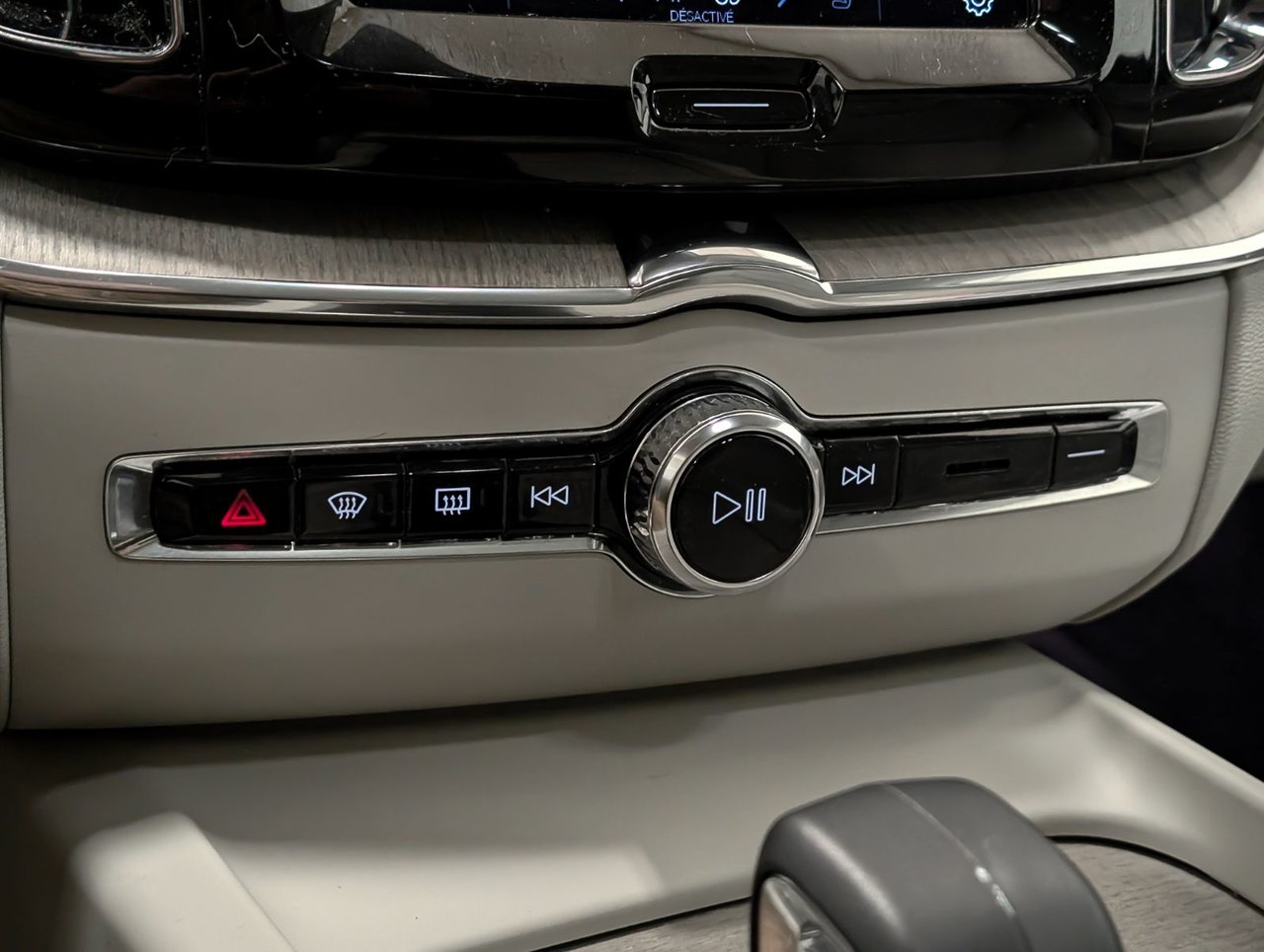 Volvo XC60 B6 AWD Plus - Dark 2023-17