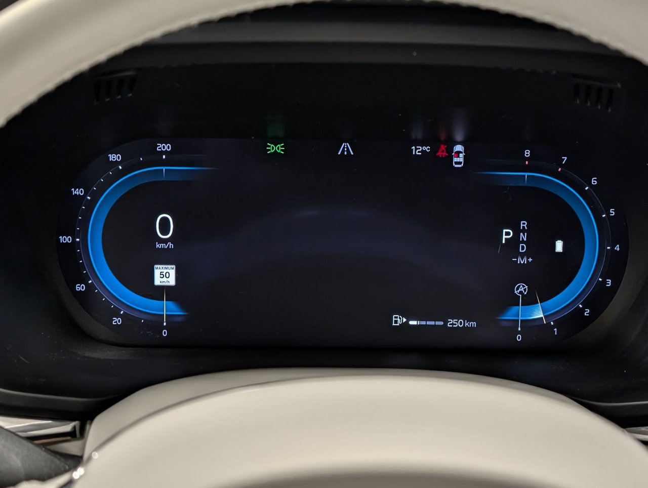 Volvo XC60 B6 AWD Plus - Dark 2023-25