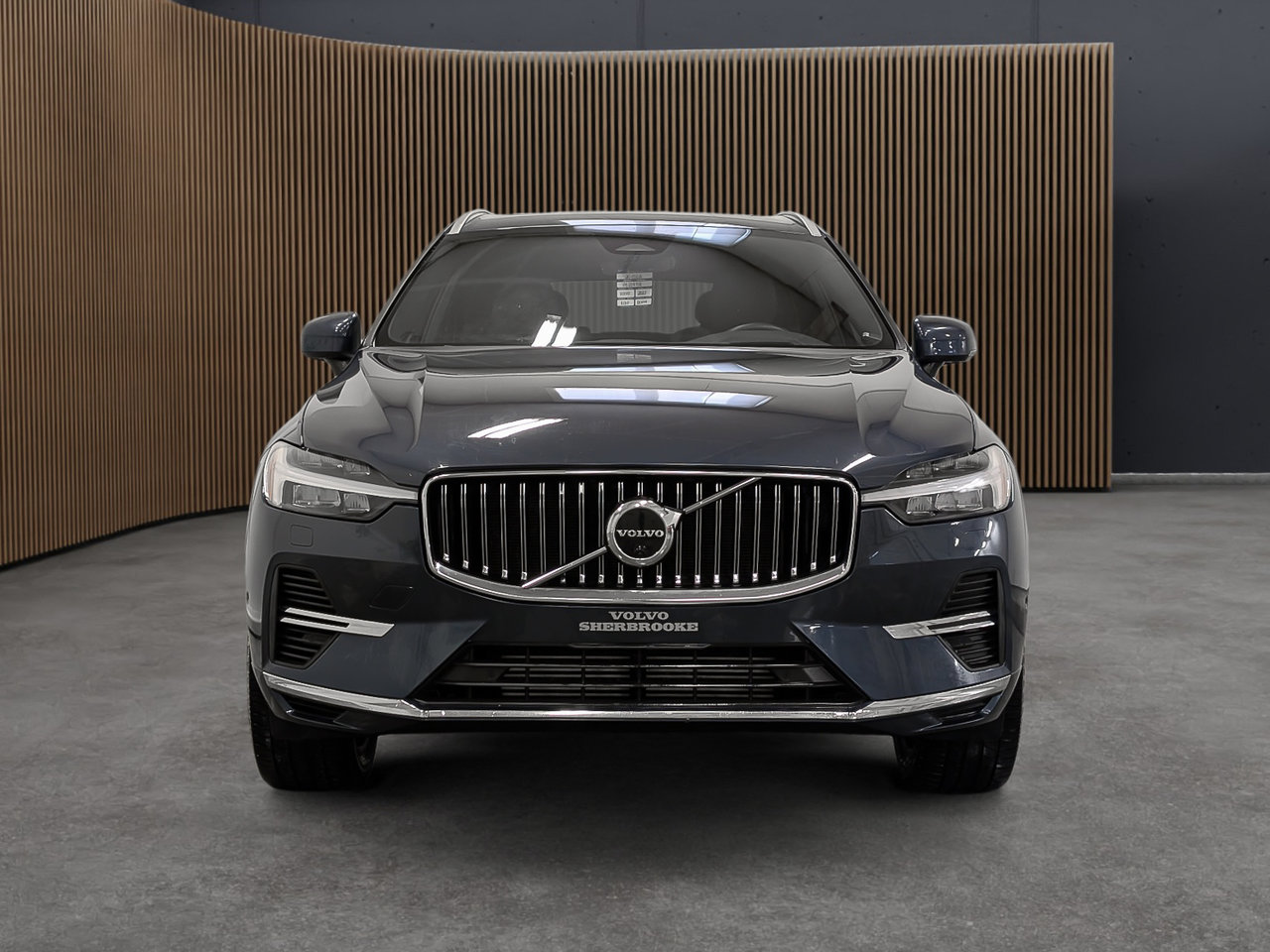 2023 Volvo XC60 Recharge Ultimate - Bright-2