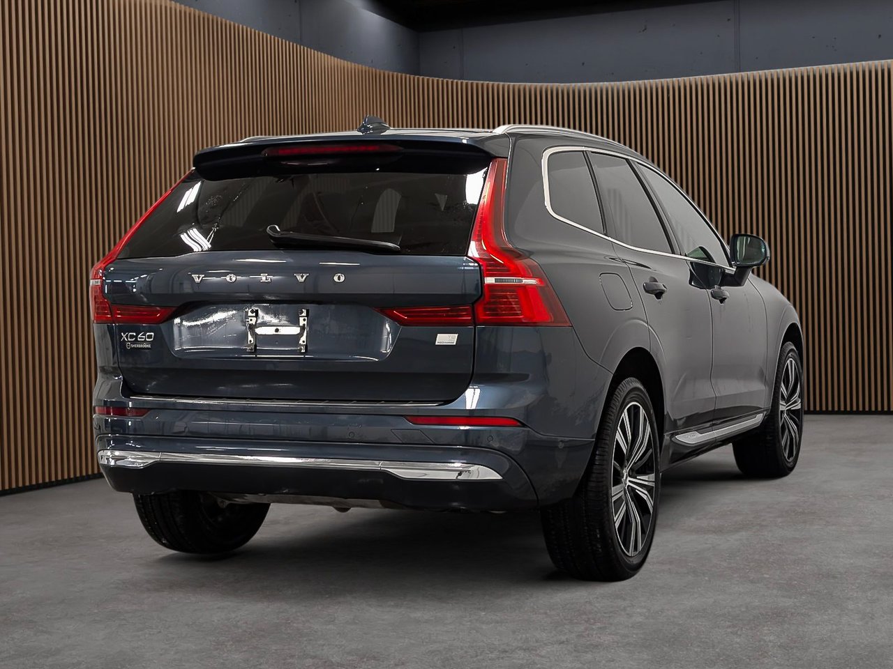 2023 Volvo XC60 Recharge Ultimate - Bright-6