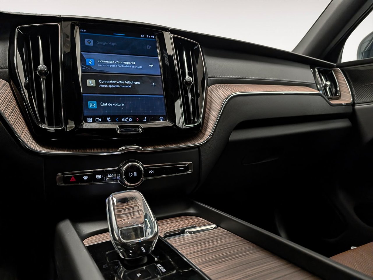 2023 Volvo XC60 Recharge Ultimate - Bright-12