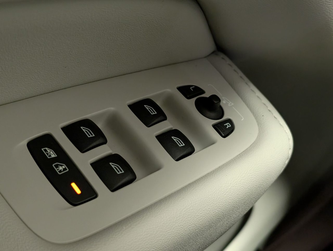 2023 Volvo XC60 Recharge Plus - Bright-21