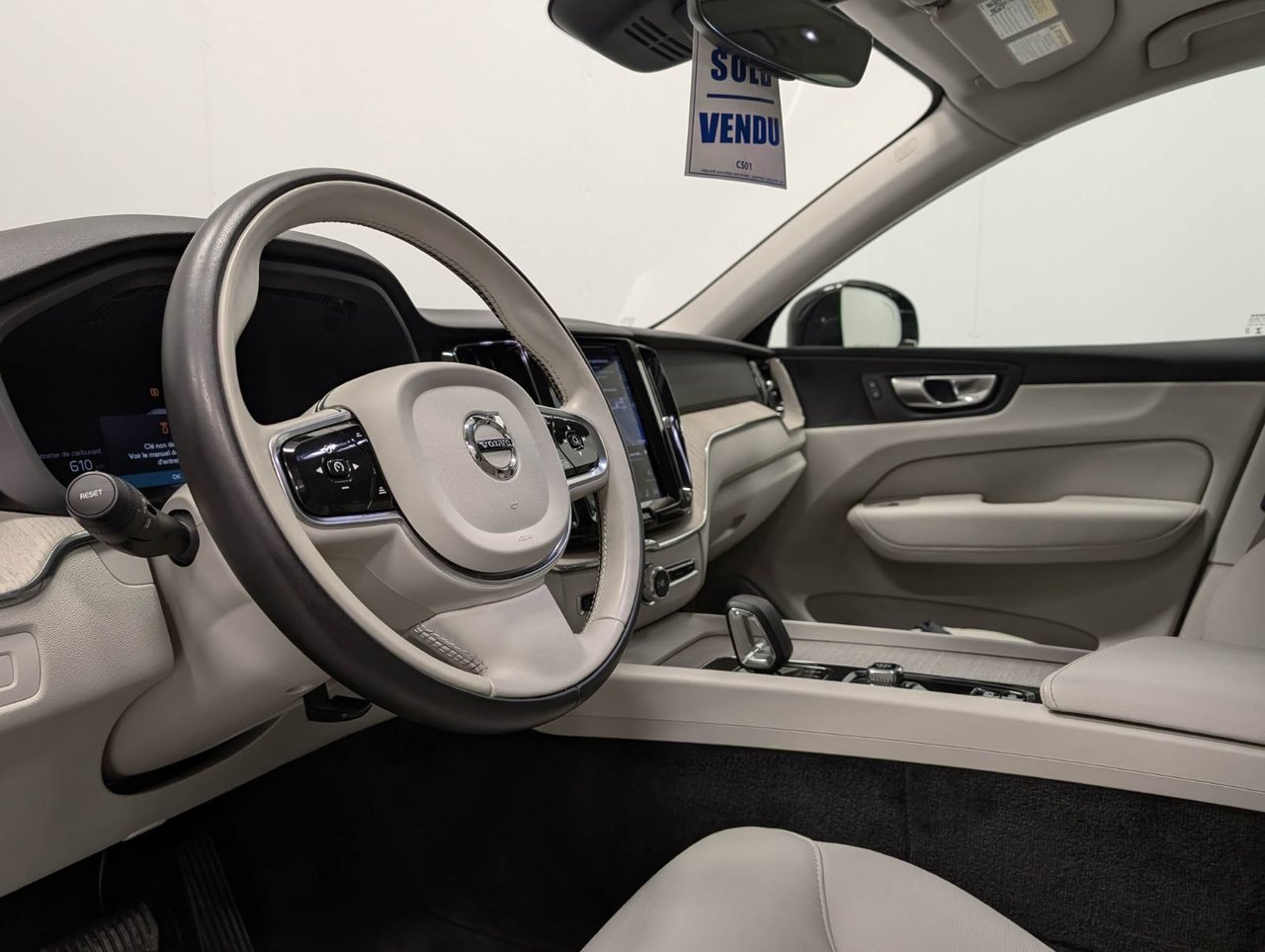 2023 Volvo XC60 Recharge Plus - Bright-7