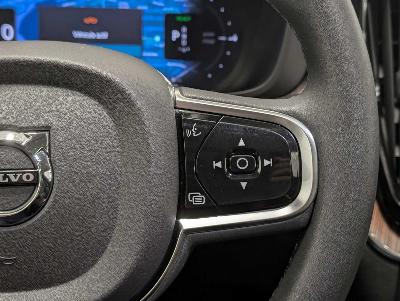 Volvo XC60 Recharge Ultimate - Bright 2023-13