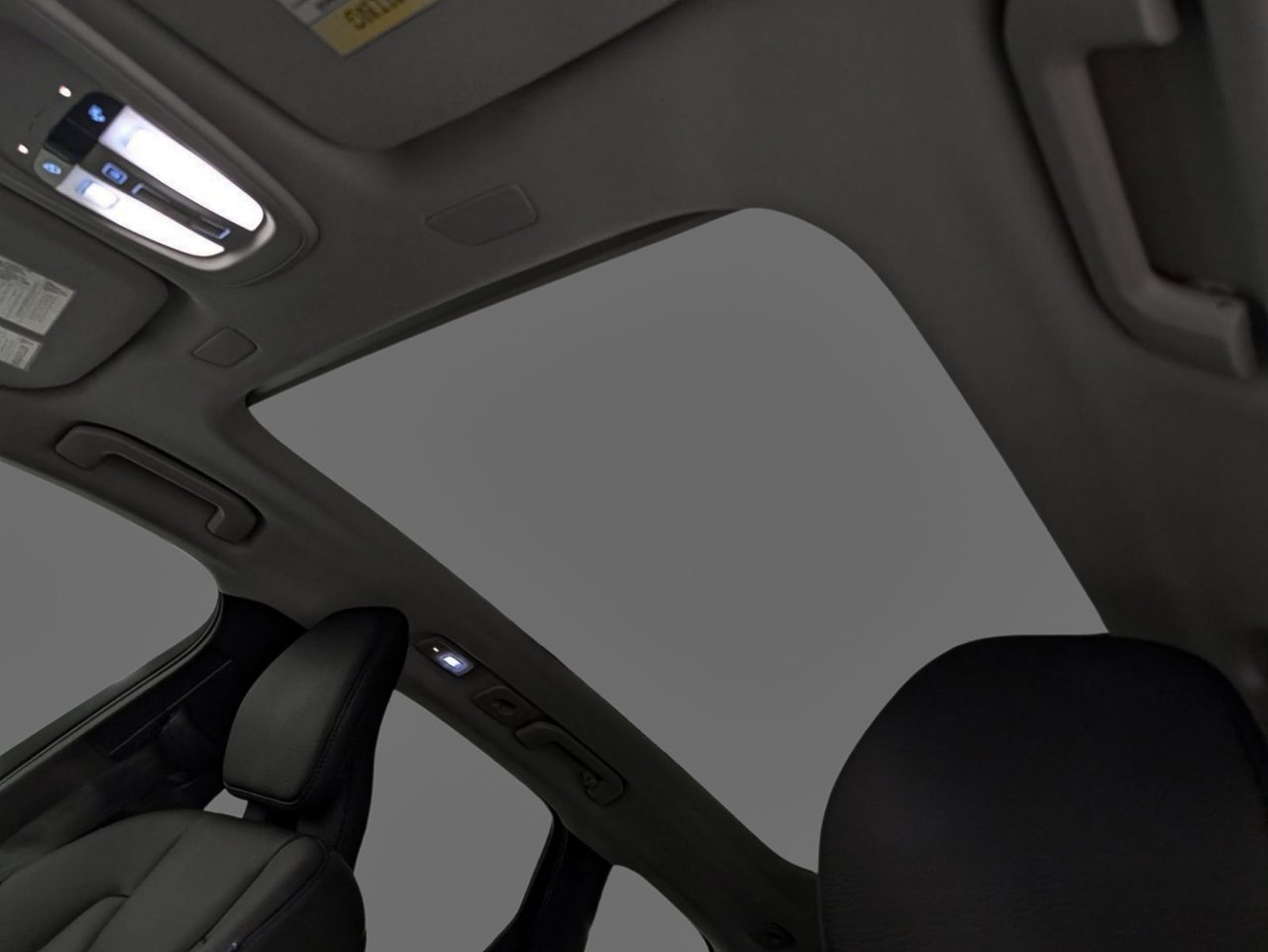2024 Volvo XC60 B5 AWD Plus Dark Theme-9