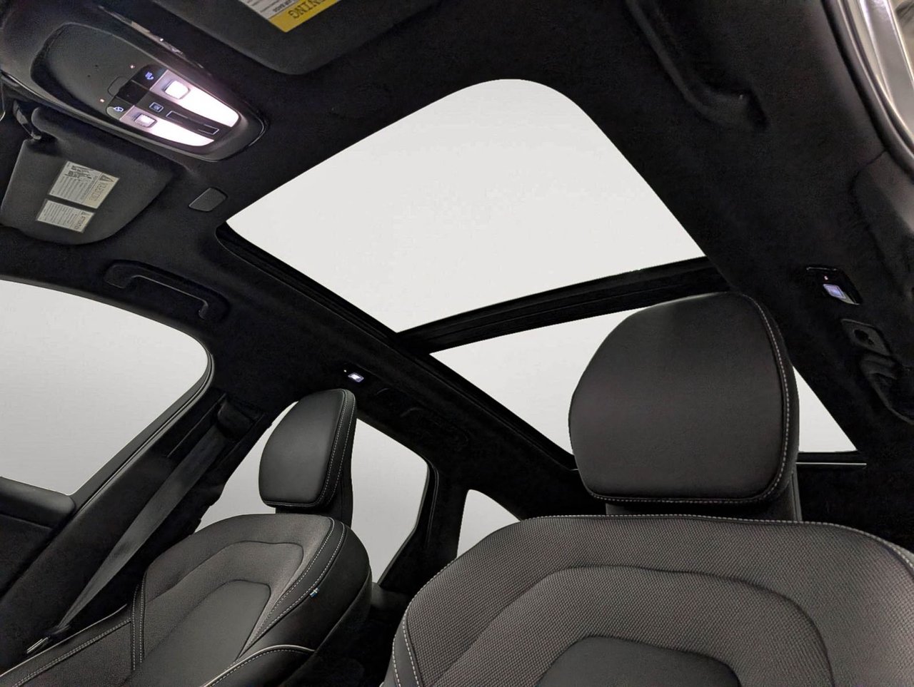 2024 Volvo XC60 B5 AWD Ultimate Dark Theme-9