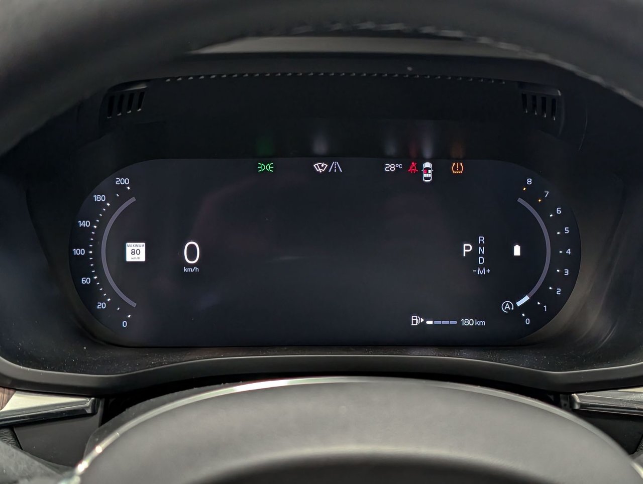 2024 Volvo XC60 B5 AWD Plus Dark Theme-23