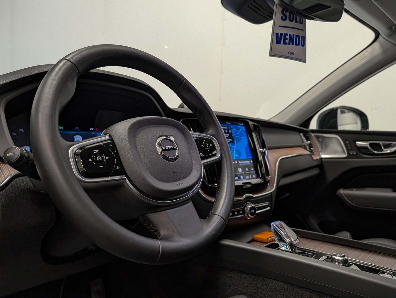 Volvo XC60 B5 AWD Ultimate Dark Theme 2024-7