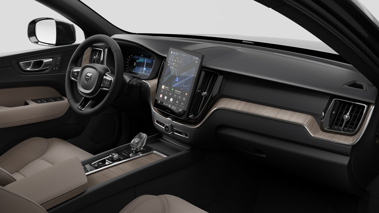 Volvo XC60 B5 AWD Core Dark Theme 2026-9