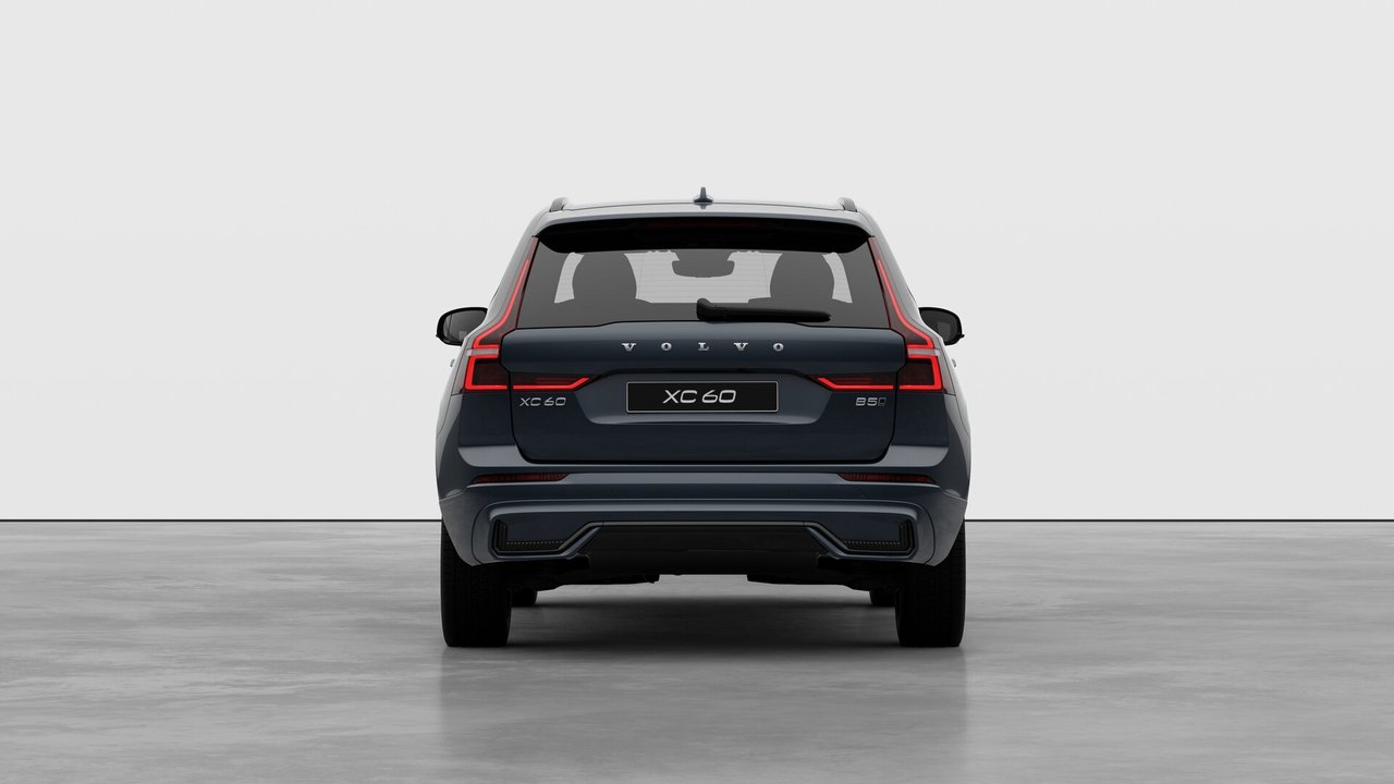 Volvo XC60 B5 AWD Core Dark Theme 2026-5