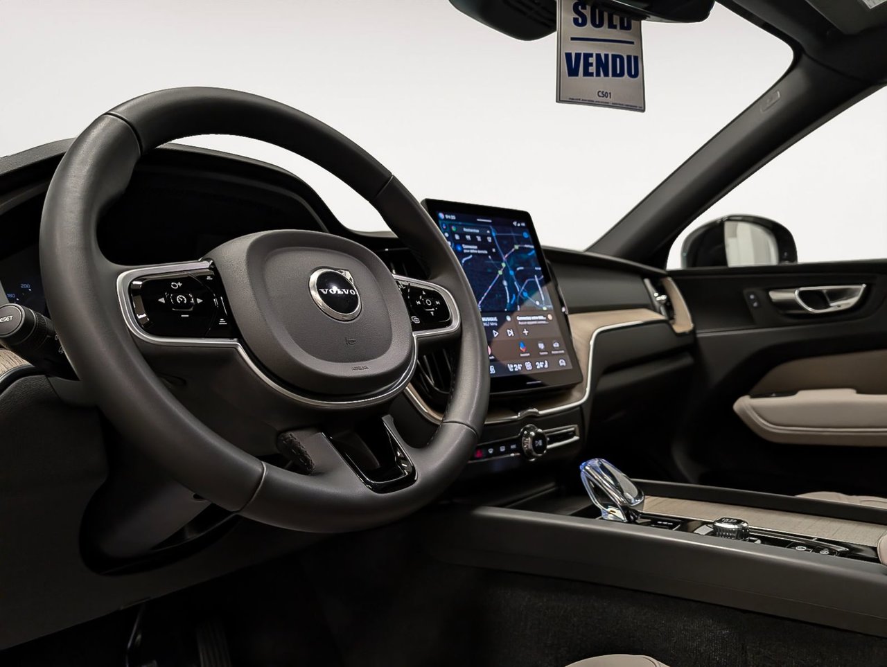 2026 Volvo XC60 B5 AWD Plus Dark Theme-7