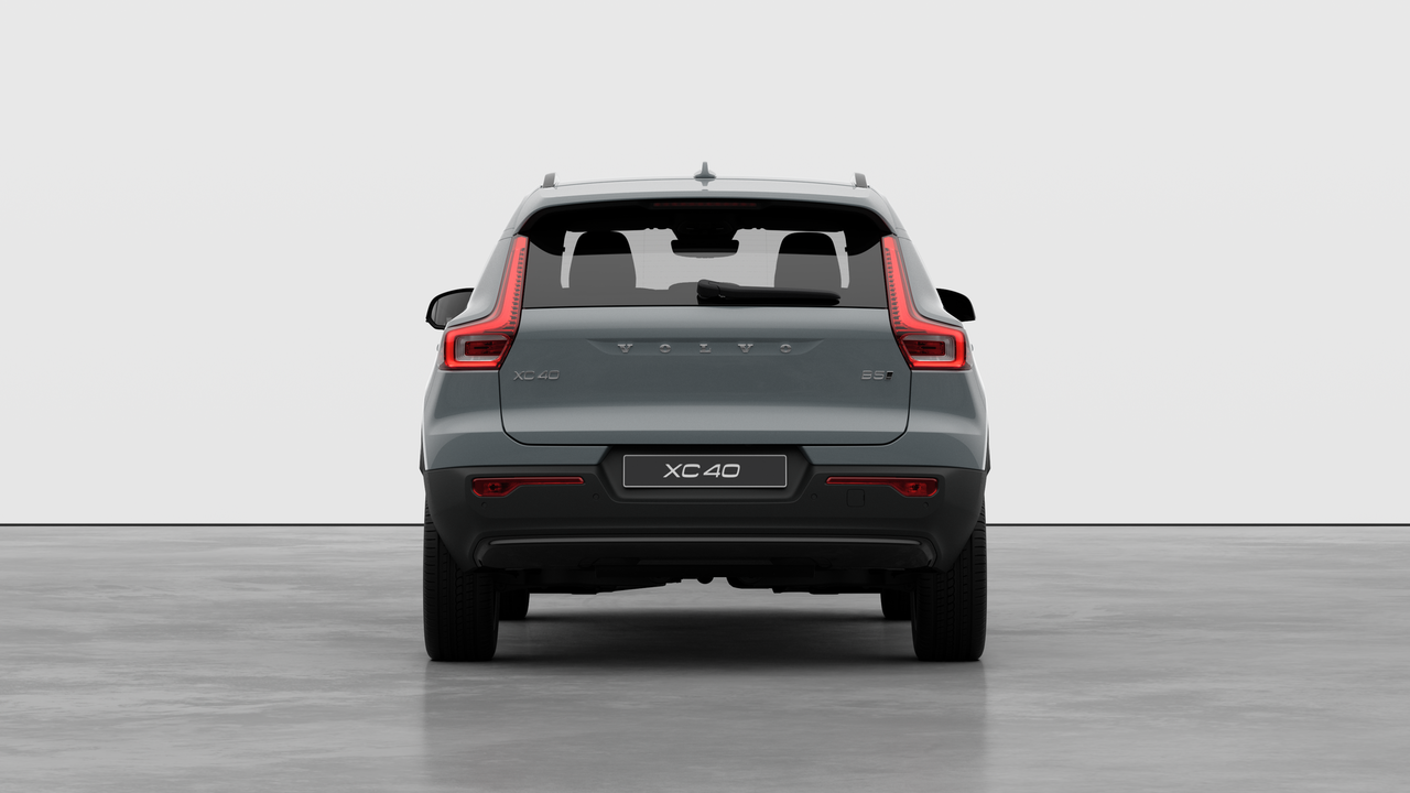 2026 Volvo XC60 B5 AWD Plus Dark Theme-5