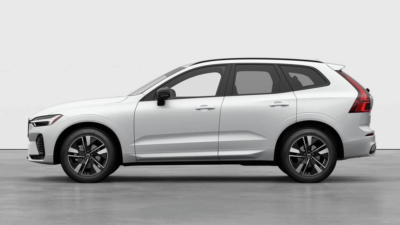 2027 Volvo XC60 B5 AWD Core Dark Theme-7