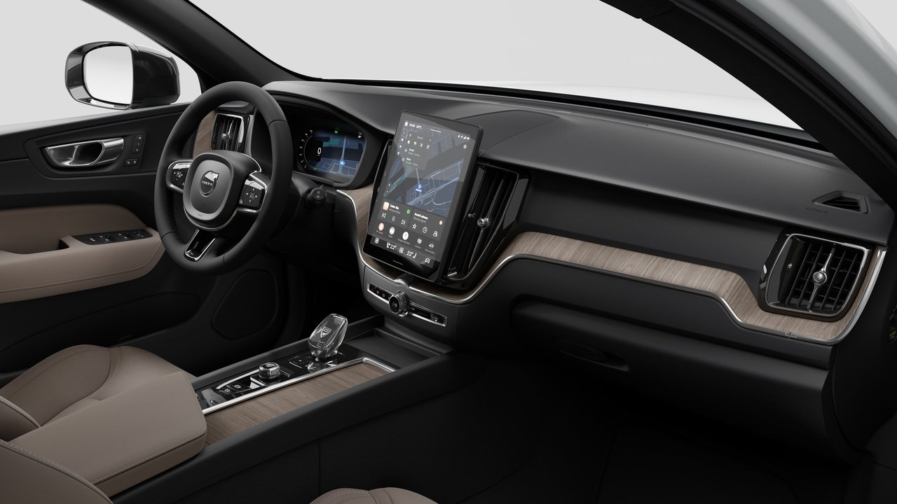 2027 Volvo XC60 B5 AWD Core Dark Theme-9