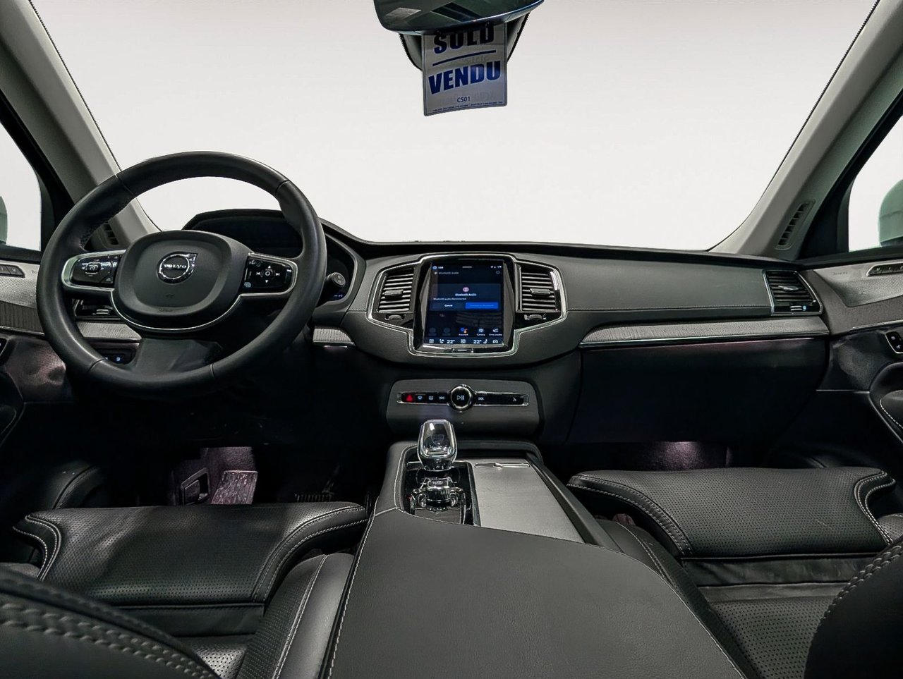 2025 Volvo XC90 Plug-In Hybrid T8 AWD Ultra Bright Theme 7-Seater-10