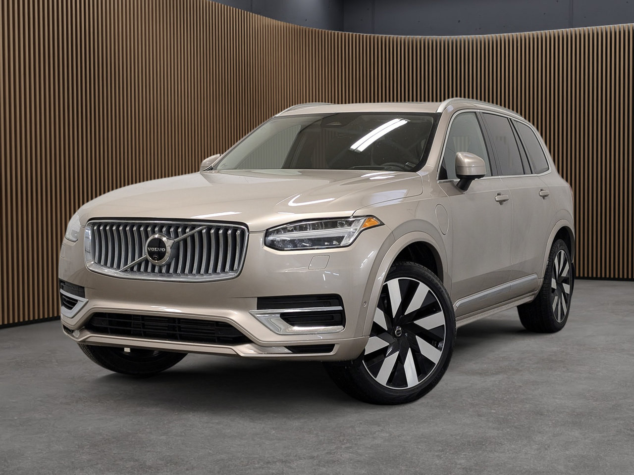 2025 Volvo XC90 Plug-In Hybrid T8 AWD Ultra Bright Theme 7-Seater-0