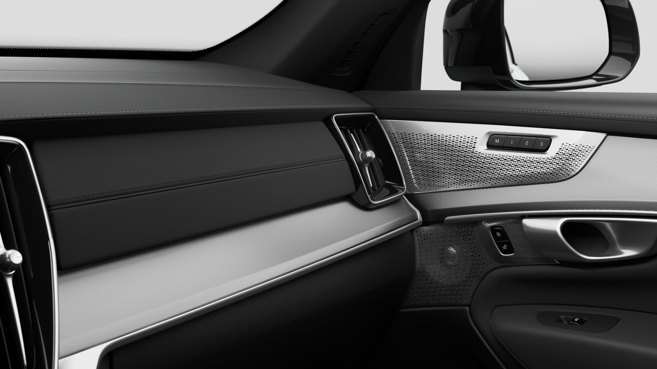 2027 Volvo XC90 Plug-In Hybrid T8 AWD Ultra Black Edition 7 Seater-8