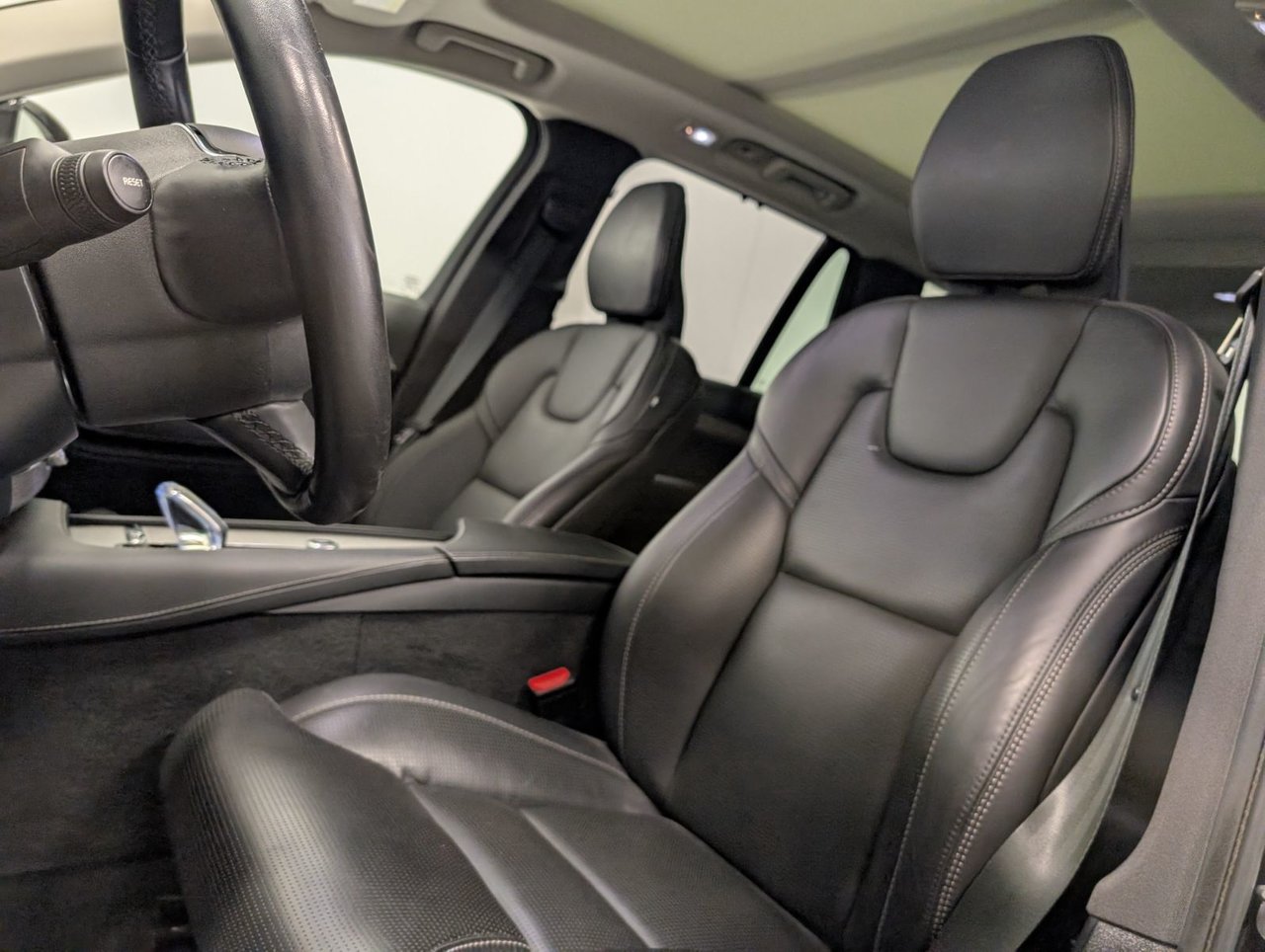 2024 Volvo XC90 Recharge T8 eAWD PHEV Ultimate Bright Theme 7-Seater-12