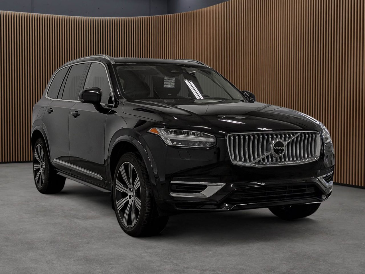 2024 Volvo XC90 Recharge T8 eAWD PHEV Ultimate Bright Theme 7-Seater-6