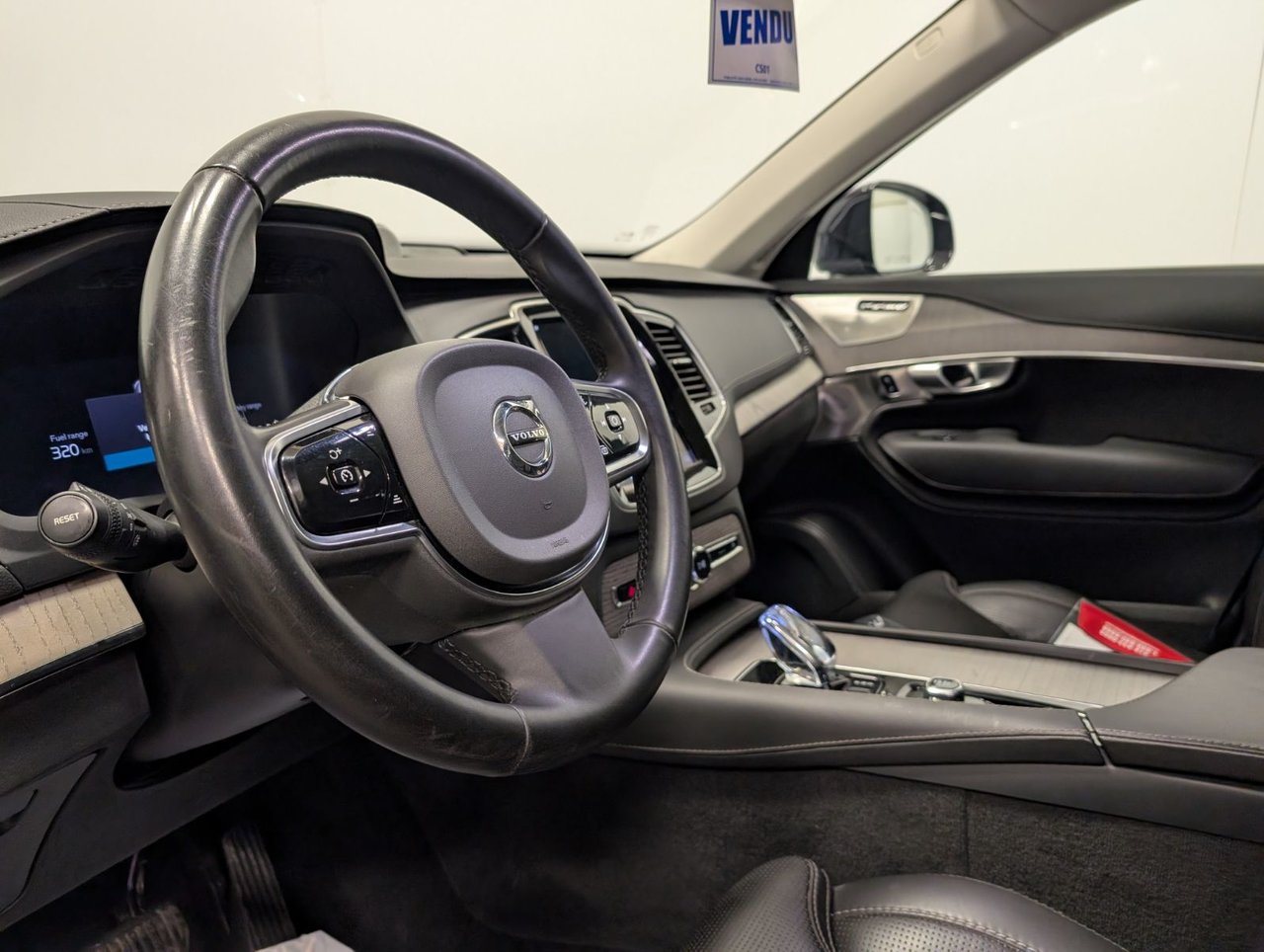 2024 Volvo XC90 Recharge T8 eAWD PHEV Ultimate Bright Theme 7-Seater-11