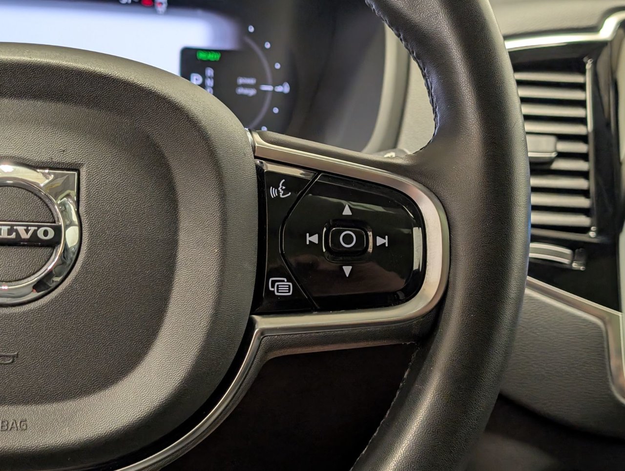2024 Volvo XC90 Recharge T8 eAWD PHEV Ultimate Bright Theme 7-Seater-22