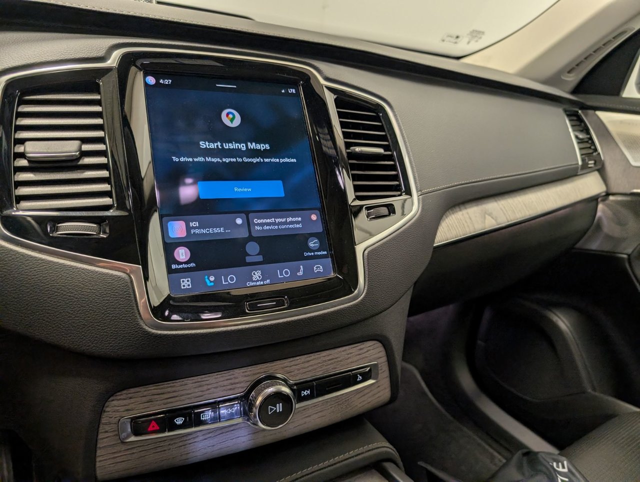 2024 Volvo XC90 Recharge T8 eAWD PHEV Ultimate Bright Theme 7-Seater-14