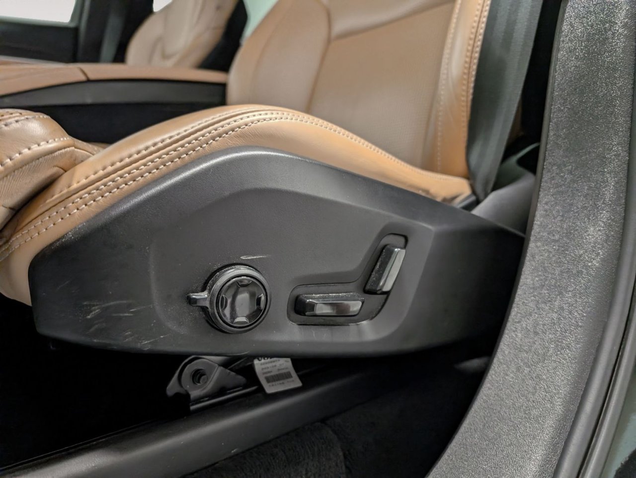 Volvo XC90 T6 AWD Inscription (7-Seat) 2022-9