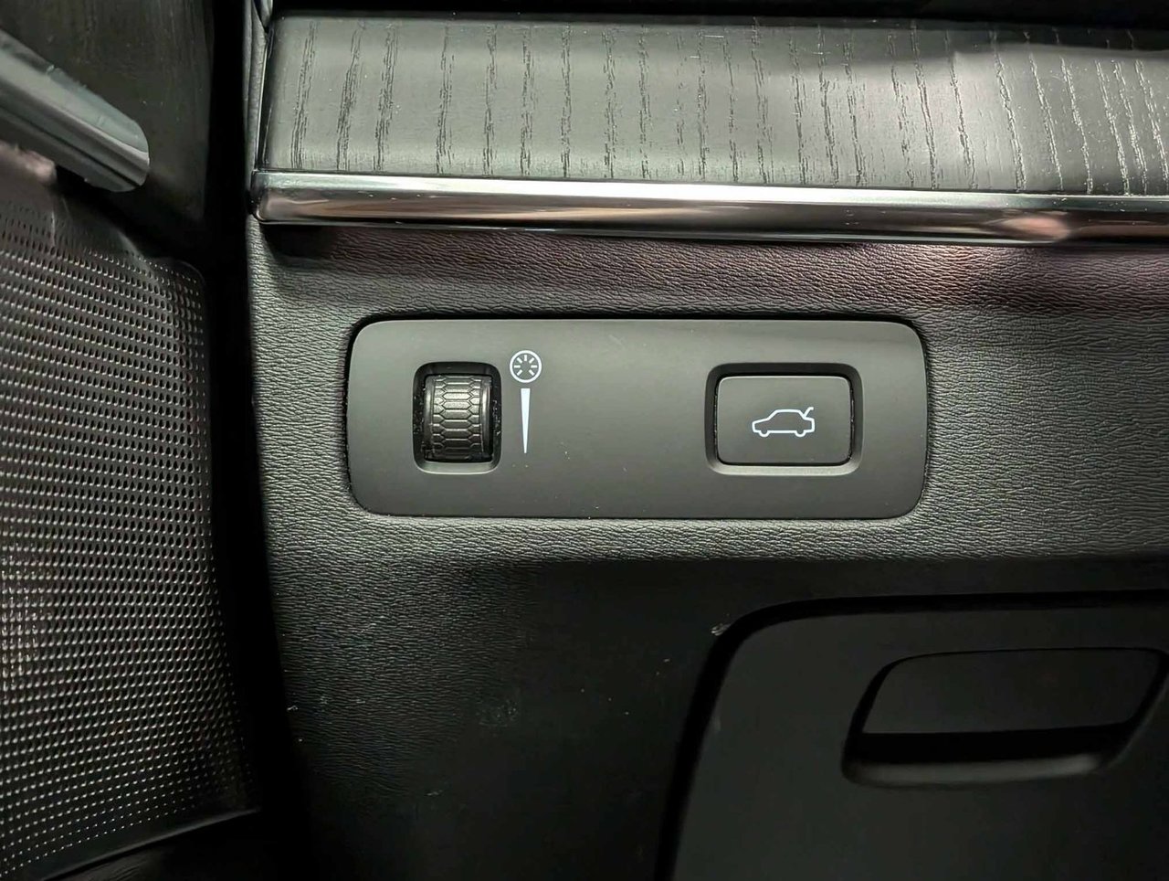 Volvo XC90 T6 AWD Inscription (7-Seat) 2022-21