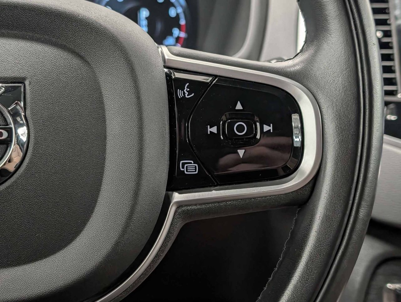 Volvo XC90 T6 AWD Inscription (7-Seat) 2022-18