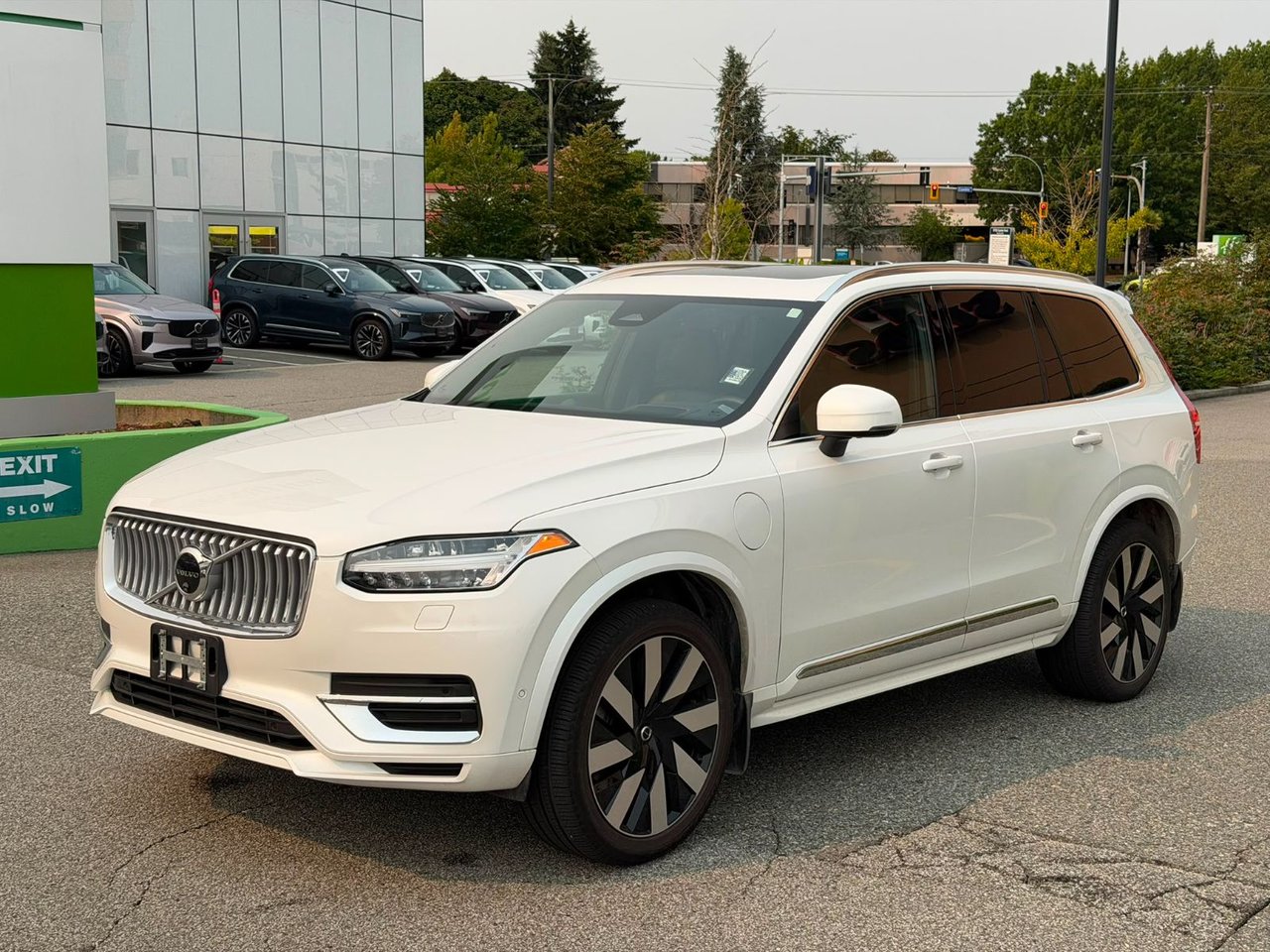 Crystal White Metallic 2025 Volvo XC90 SUV / Crossover Automatic