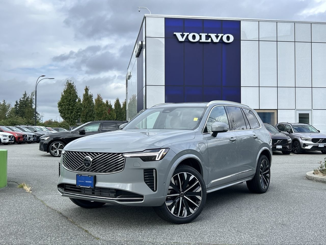 Gray (Vapour Grey) 2026 Volvo XC90 SUV / Crossover  Automatic