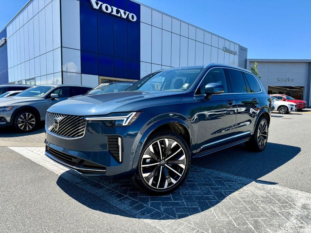 2026 Volvo XC90 B6 Plus Bright Theme AWD