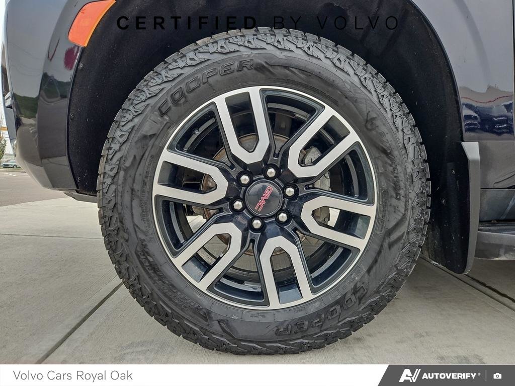 2023 GMC Yukon AT4-5