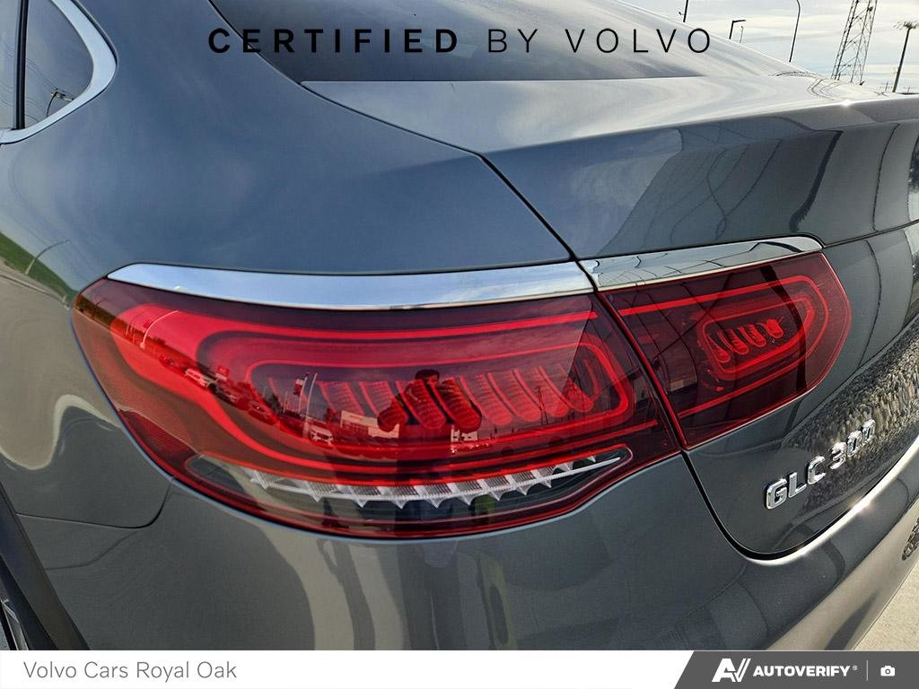 2023 Mercedes-Benz GLC 300-10