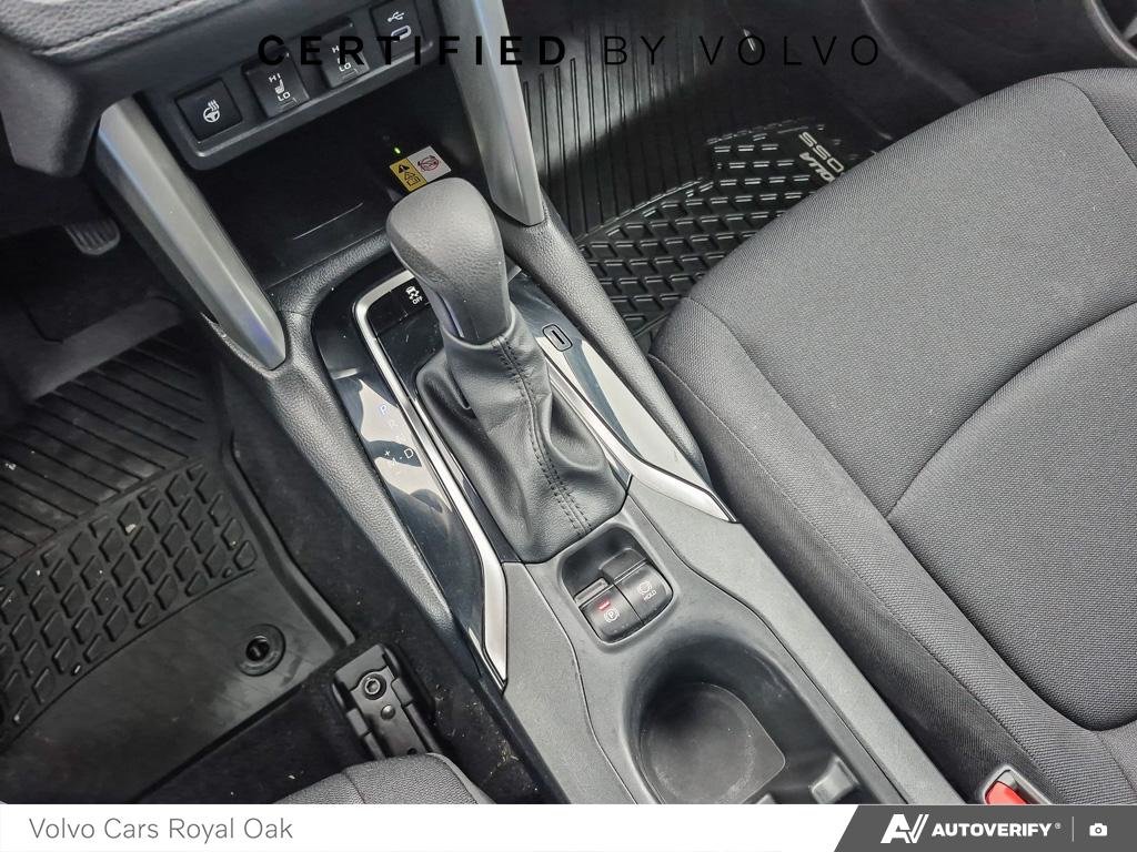 2023 Toyota Corolla Cross LE-17
