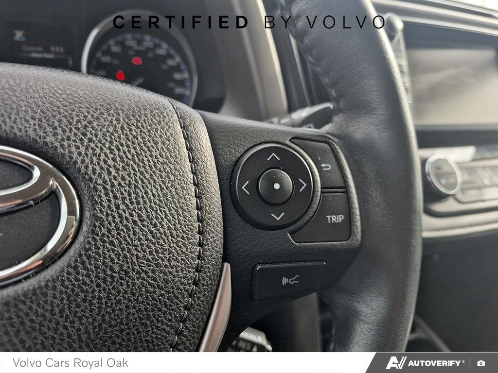 2017 Toyota RAV4 Limited-15