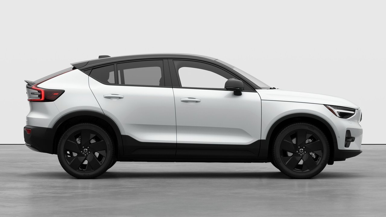 2026 Volvo EC40 Ultra Black Edition-6