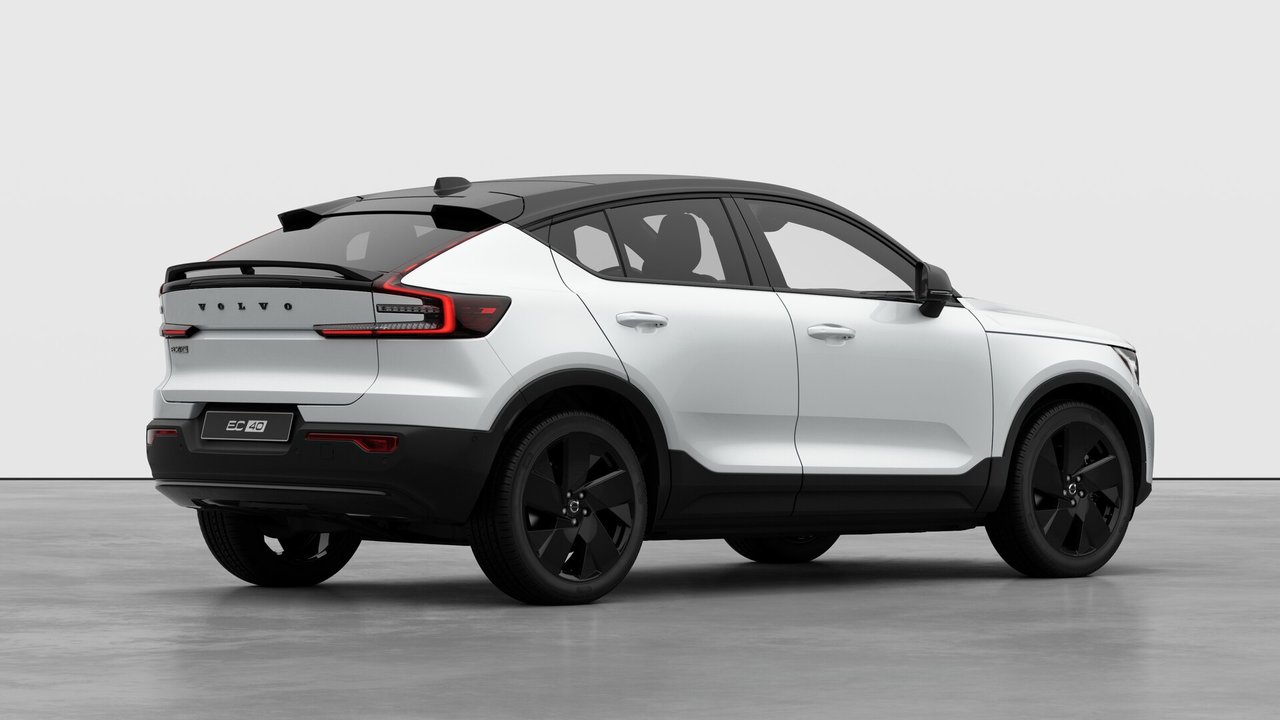 2026 Volvo EC40 Ultra Black Edition-3