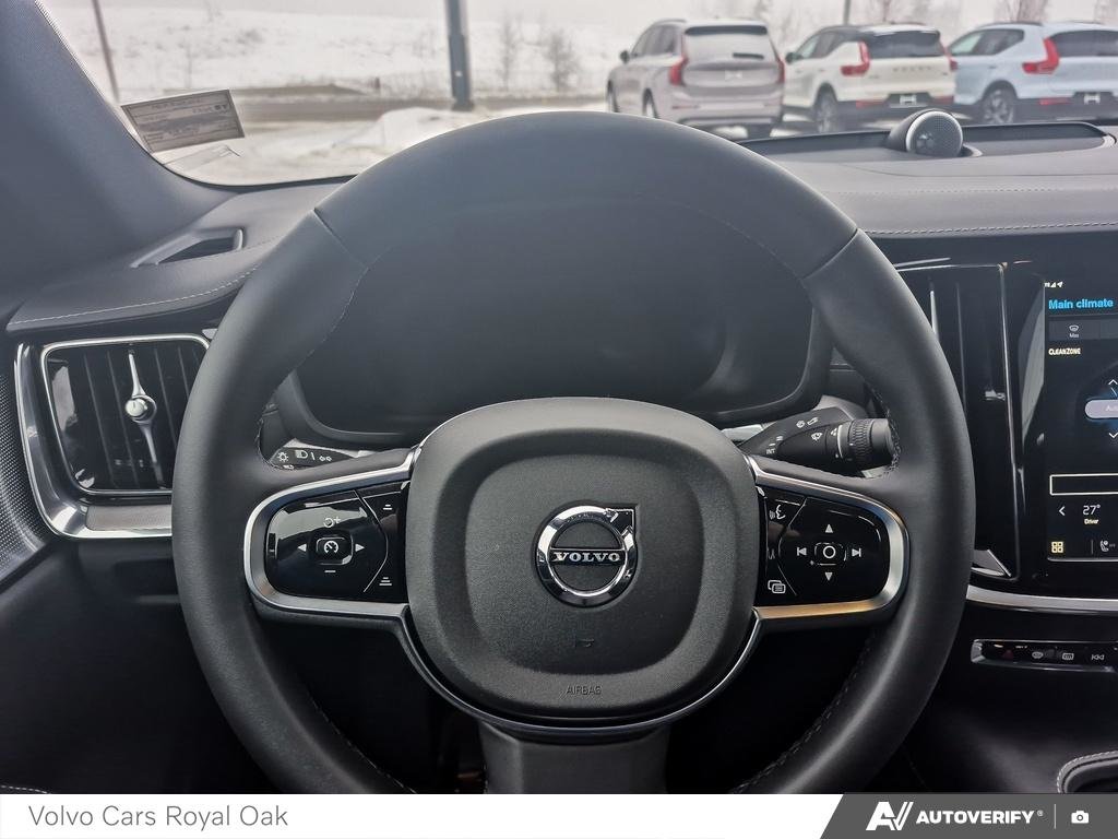 2025 Volvo S60 Plug-In Hybrid Ultra Black Edition-13