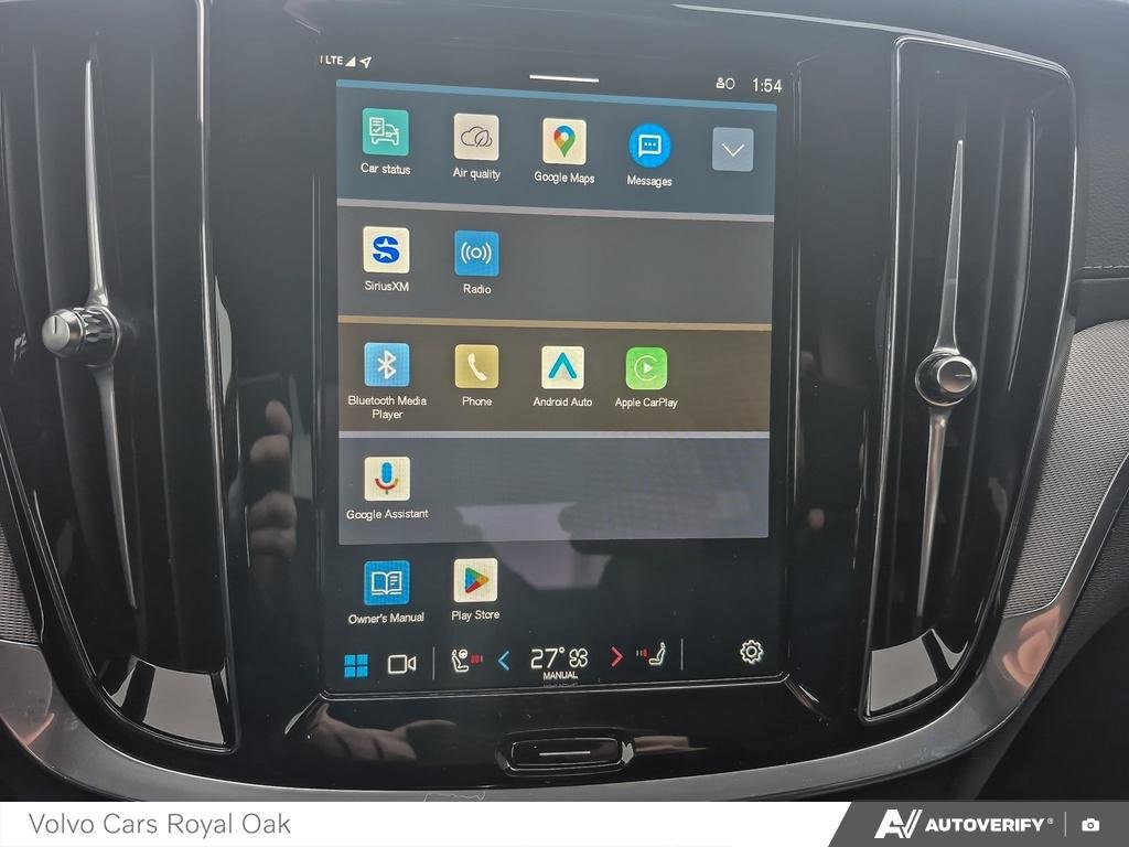 2025 Volvo S60 Plug-In Hybrid Ultra Black Edition-18