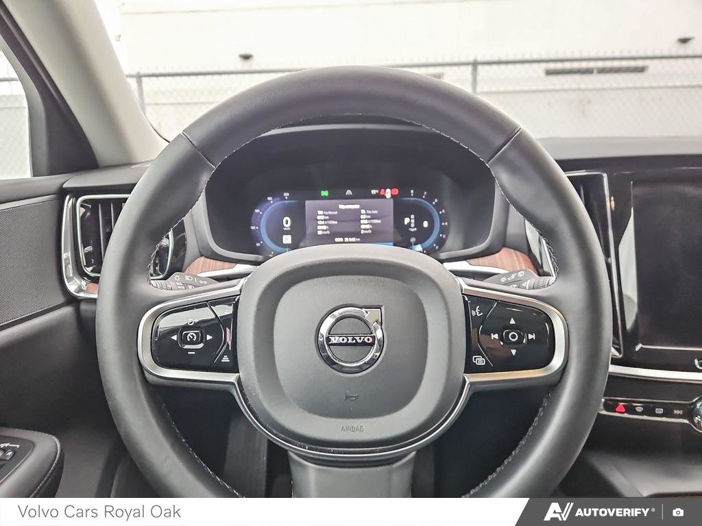 2025 Volvo V60 Cross Country Core-13