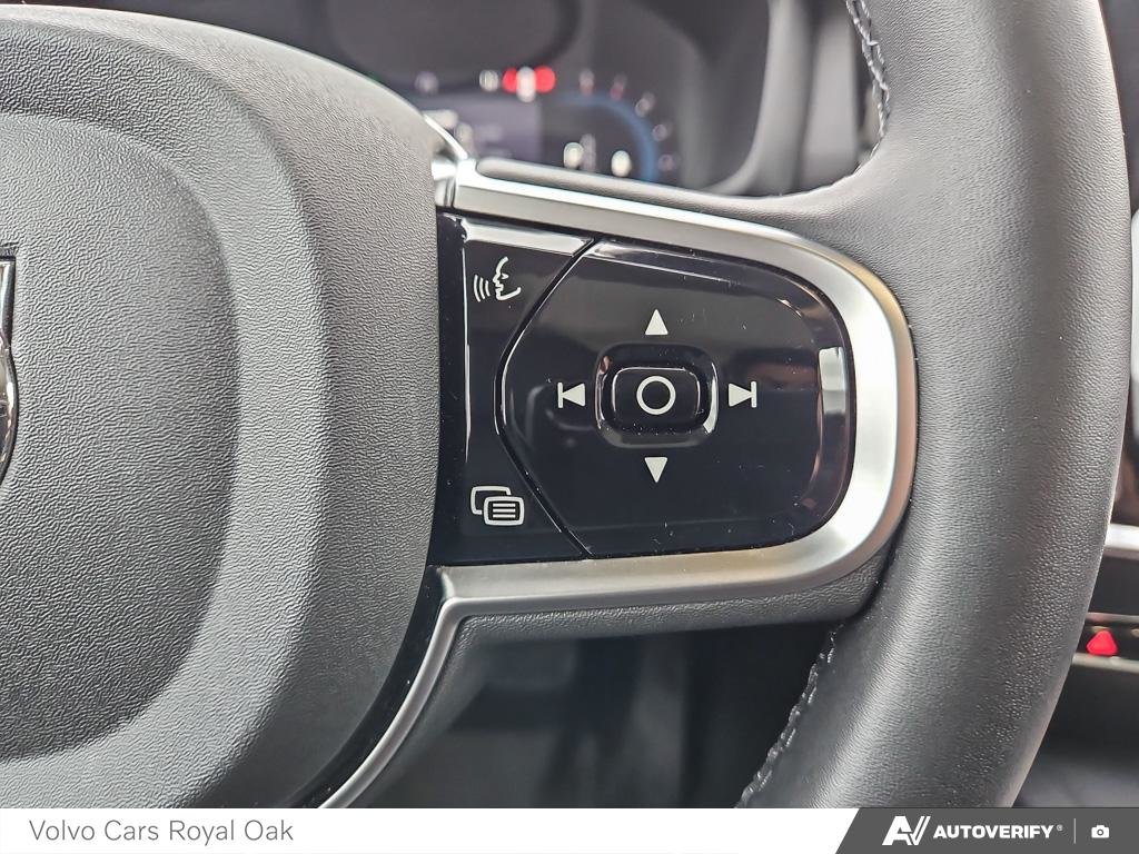 2025 Volvo V60 Cross Country Core-15