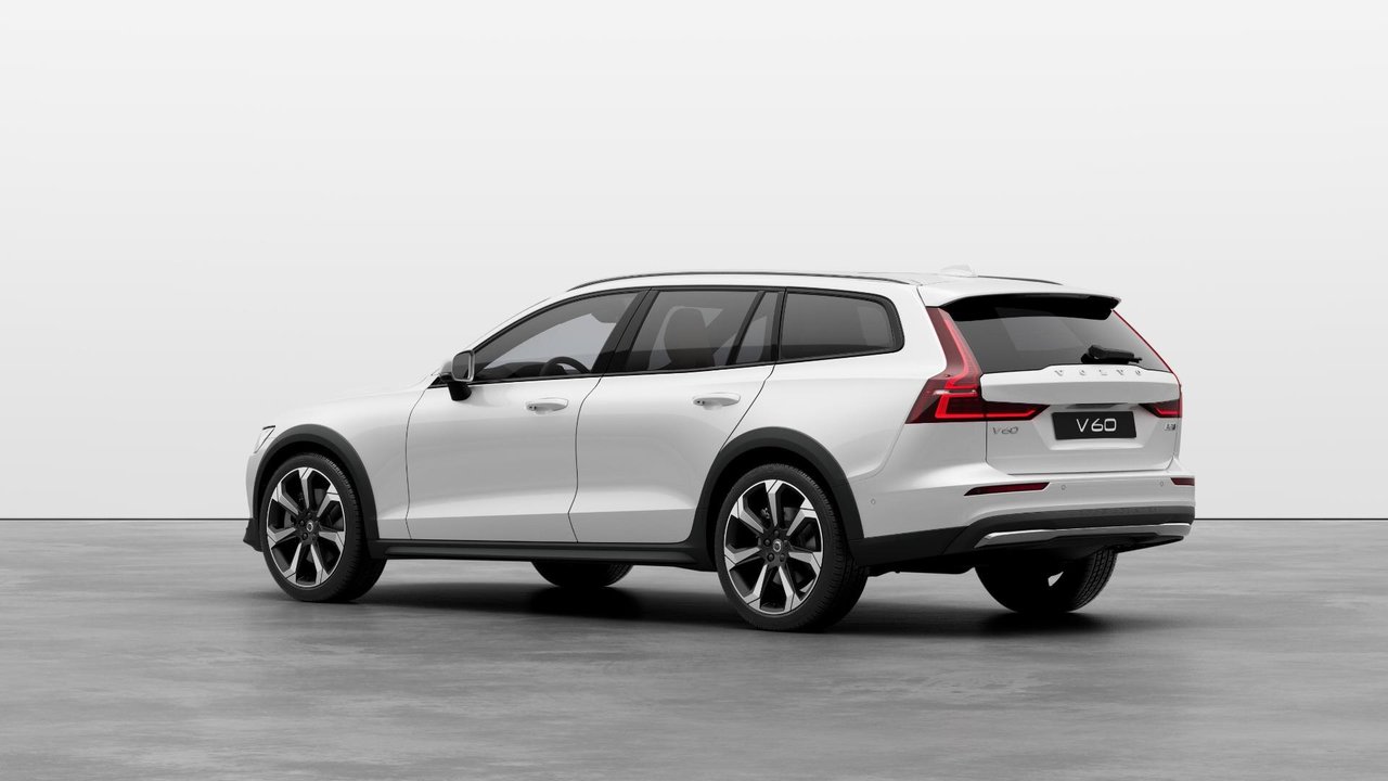 2026 Volvo V60 Cross Country Ultra-1