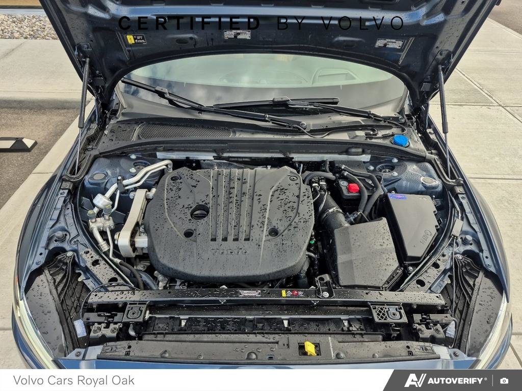 2026 Volvo V60 Cross Country Ultra-9