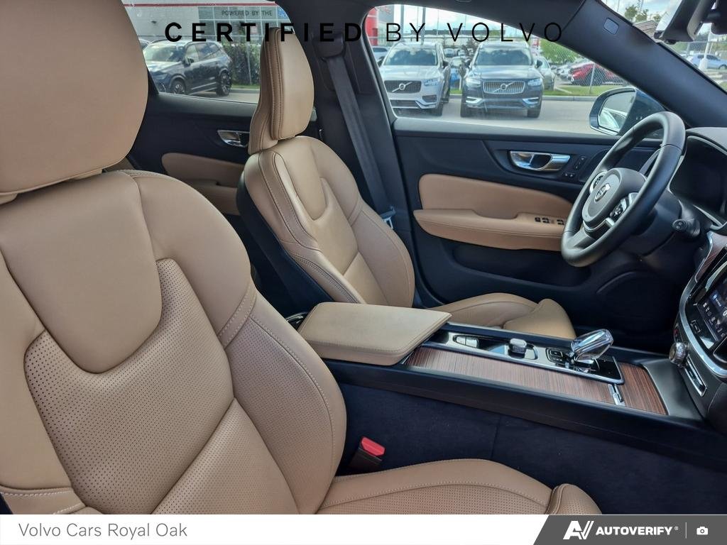 2026 Volvo V60 Cross Country Ultra-21